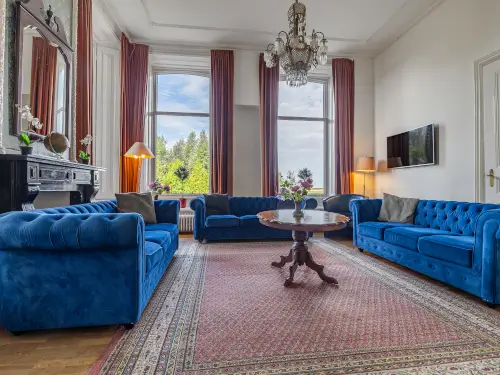Vakantiehuis inclusief privé binnenzwembad, sauna & bubbelbad