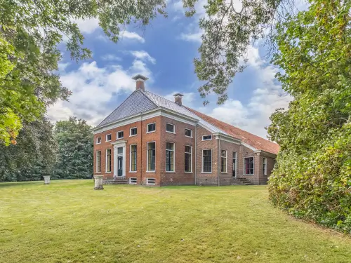 Exclusief vakantiehuis met sauna, bubbelbad en privé binnenzwembad inbegrepen