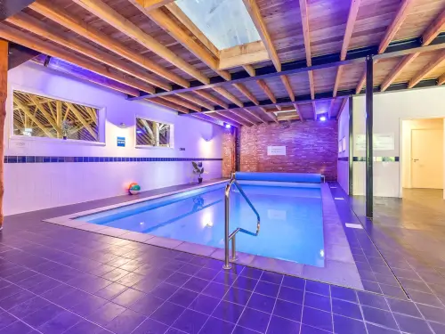 Exclusief vakantiehuis met sauna, bubbelbad en privé binnenzwembad inbegrepen