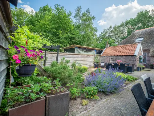 Sfeervol familiehuis met binnenzwembad en sauna